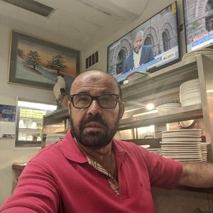 Meet your Posher, Hussein